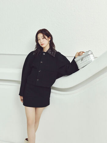 Kazuha Nakamura 中村 一葉 | LESSERAFIM