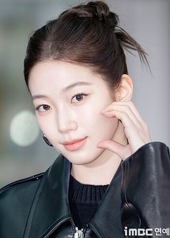 Full leaked Kazuha nakamura lesserafim page private onlyfans photo