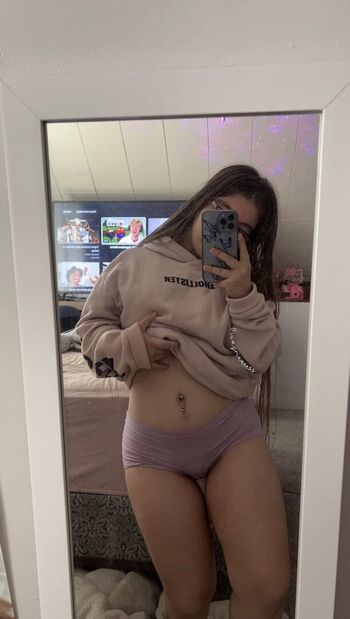 Full leaked Kelivingston private onlyfans photo