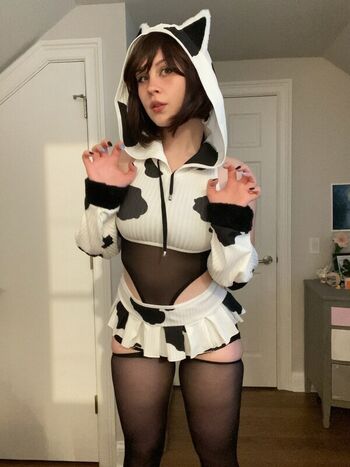 Full leaked Kellibubbl private onlyfans photo