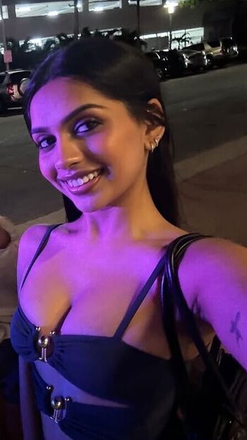 Full leaked Kelliexny private onlyfans photo