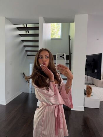 Full leaked Kelly aubin private onlyfans photo