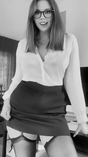 Full leaked Kelly barden private onlyfans photo