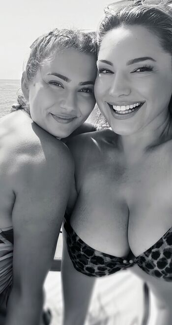 Kelly Brook