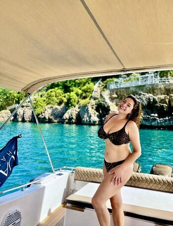 Full leaked Kelly brook page private onlyfans photo