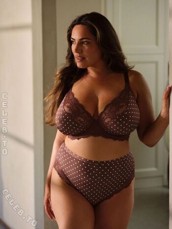 Kelly Brook