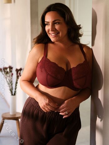 Kelly Brook