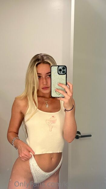 Kelly Lauren