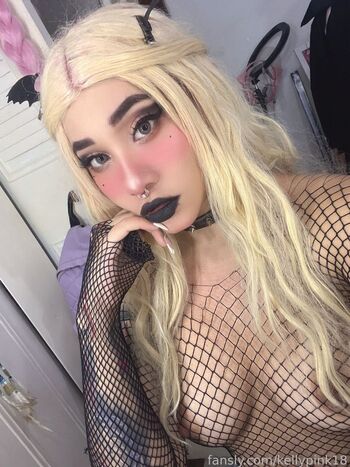 Full leaked Kellypink private onlyfans photo