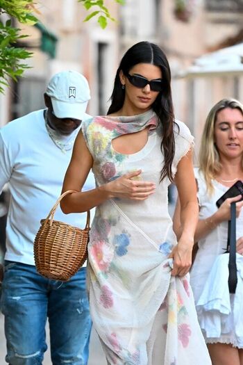 Full leaked Kendall jenner private onlyfans photo