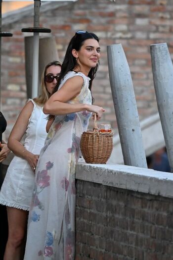 Full leaked Kendall jenner private onlyfans photo