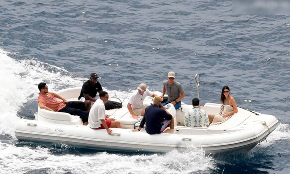 Full leaked Kendall jenner page private onlyfans photo