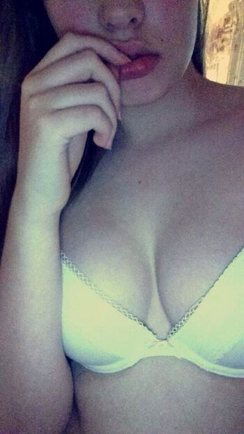 Full leaked Kerry b page private onlyfans photo