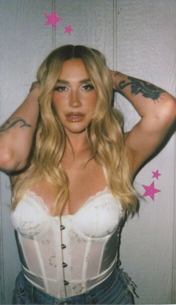 Full leaked Kesha  page private onlyfans photo