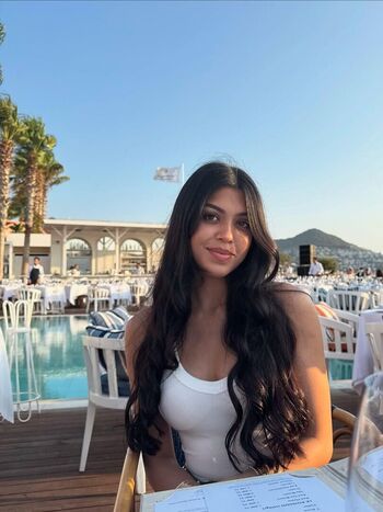Full leaked Khushi parpia private onlyfans photo