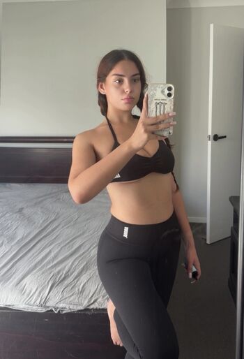 Full leaked Kiara aroha private onlyfans photo