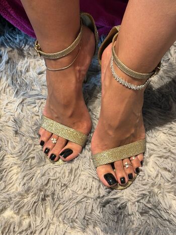 Full leaked Kiffa feet deusa private onlyfans photo