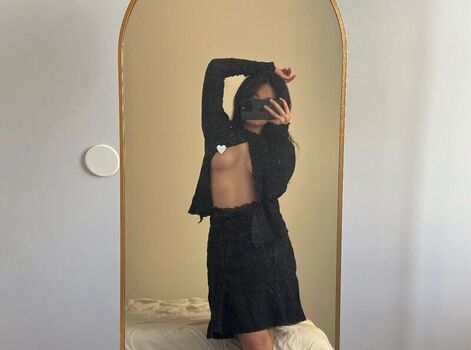 Full leaked Kikiiiru page private onlyfans photo