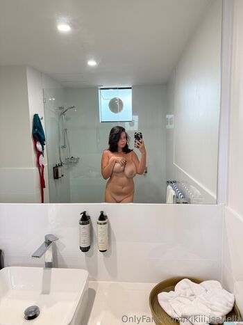 Full leaked Kikiiscrying private onlyfans photo