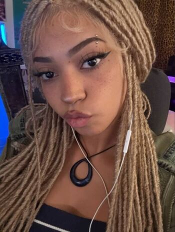 Full leaked Kikuai private onlyfans photo