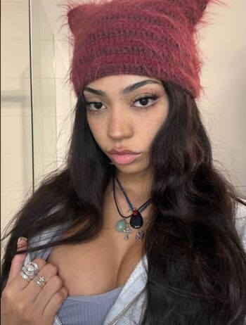 Full leaked Kikuai private onlyfans photo