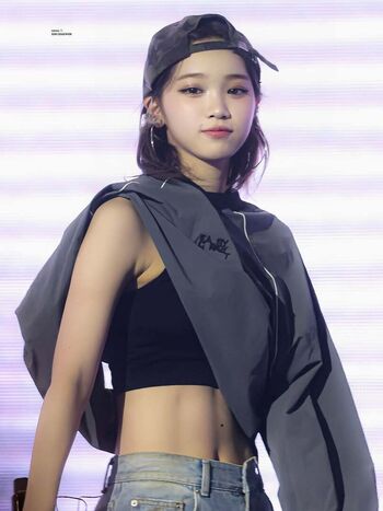 Full leaked Kim chaewon private onlyfans photo