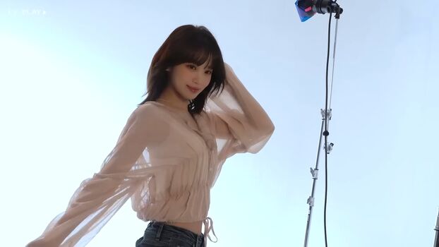 Full leaked Kim chaewon page private onlyfans photo