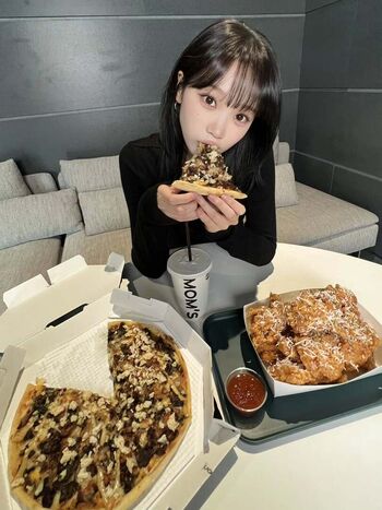 Full leaked Kim chaewon  page private onlyfans photo
