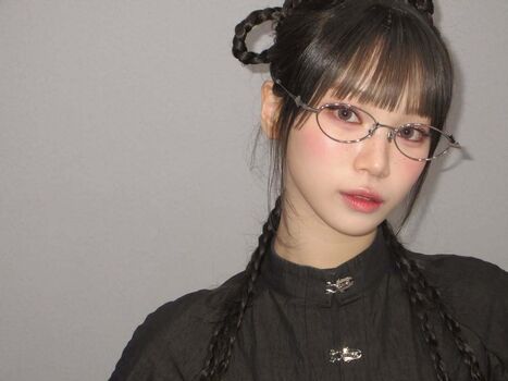Full leaked Kim chaewon private onlyfans photo