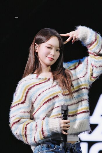 Full leaked Kim chaewon le sserafim private onlyfans photo