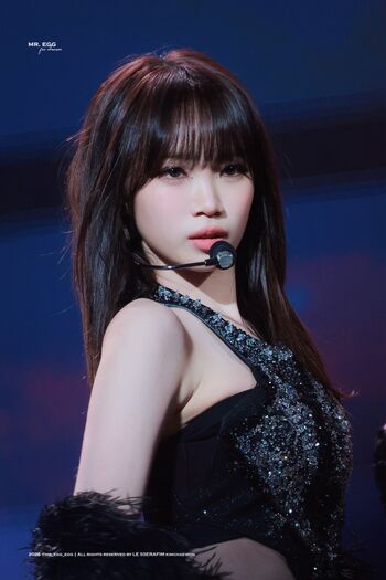 Full leaked Kim chaewon le sserafim private onlyfans photo