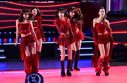 Kim Chaewon 김채원 [Le Sserafim]