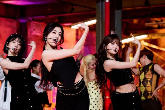 Kim Chaewon 김채원 [Le Sserafim]