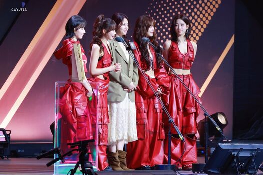 Kim Chaewon 김채원 [Le Sserafim]