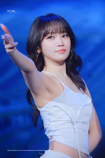 Kim Chaewon 김채원 [Le Sserafim]