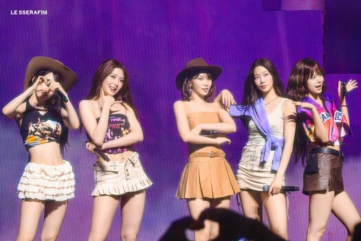 Kim Chaewon 김채원 [Le Sserafim]