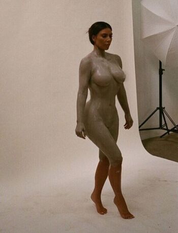 Full leaked Kim kardashian private onlyfans photo