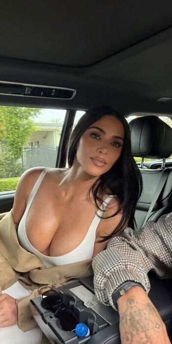 Full leaked Kim kardashian page private onlyfans photo