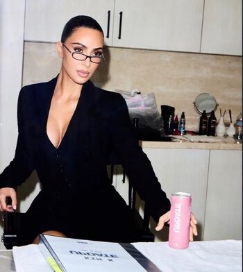 Full leaked Kim kardashian  page private onlyfans photo