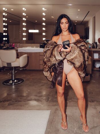 Full leaked Kim kardashian private onlyfans photo
