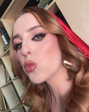 Full leaked Kim migneault private onlyfans photo