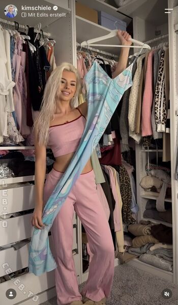 Full leaked Kim schiele page private onlyfans photo