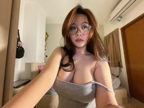 Full leaked Kinora private onlyfans photo
