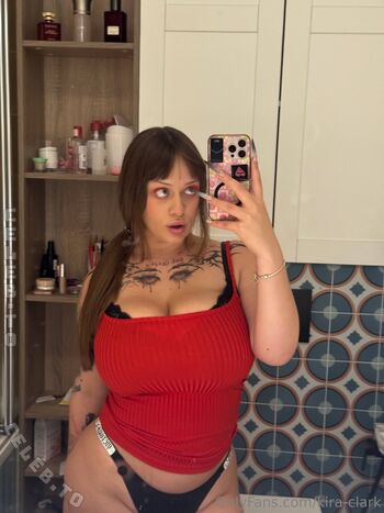 Full leaked Kira clark page private onlyfans photo