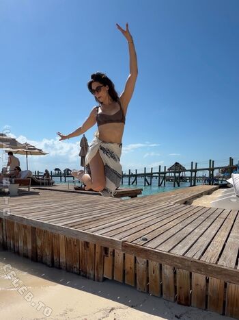 Full leaked Kira kosarin  page private onlyfans photo