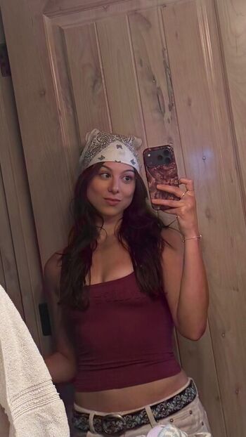 Full leaked Kira kosarin  page private onlyfans photo