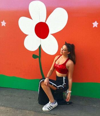 Full leaked Kira kosarin private onlyfans photo