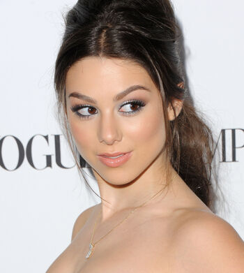 Full leaked Kira kosarin  page private onlyfans photo