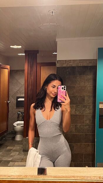 Full leaked Kirra santos private onlyfans photo