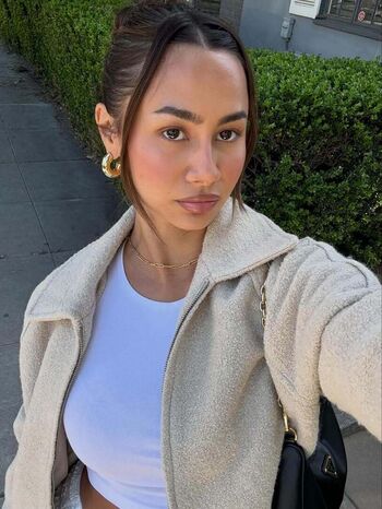 Kirra Santos